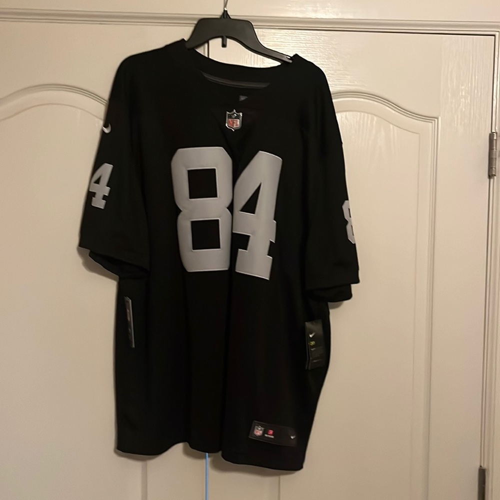 Men’s 3XL Las Vegas Raiders Antonio Brown jersey.